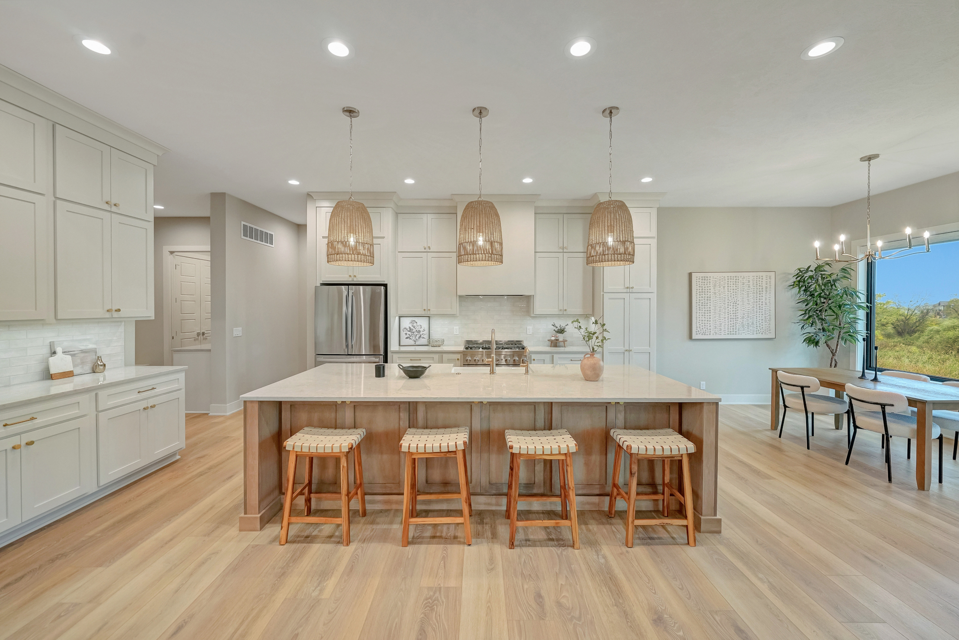 2450 Milrose Br Rd-16