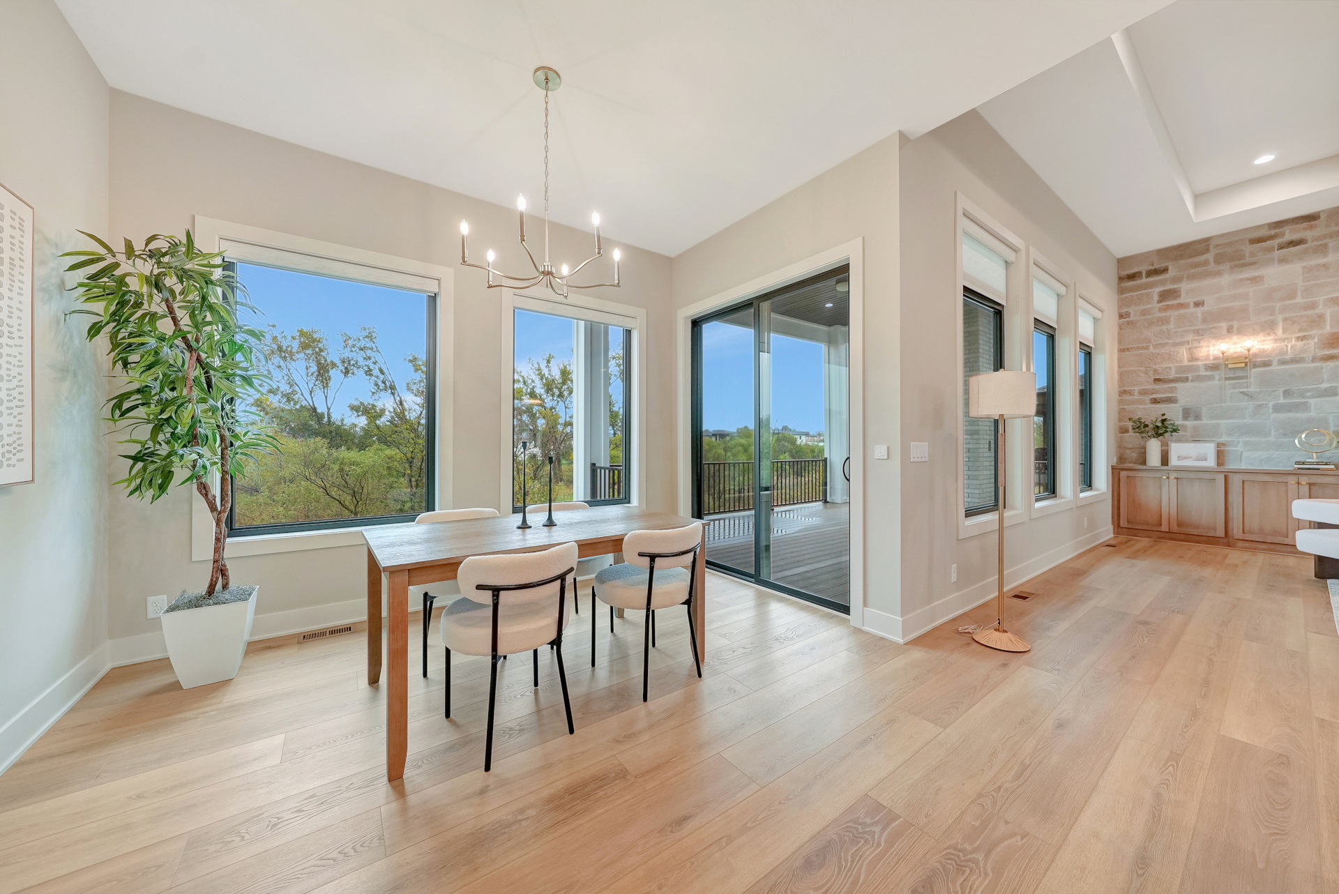 2450 Milrose Br Rd-23